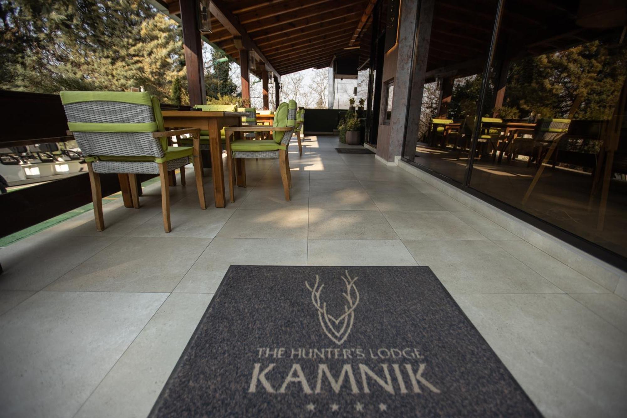 The Hunter'S Lodge Kamnik Skopie Exterior foto
